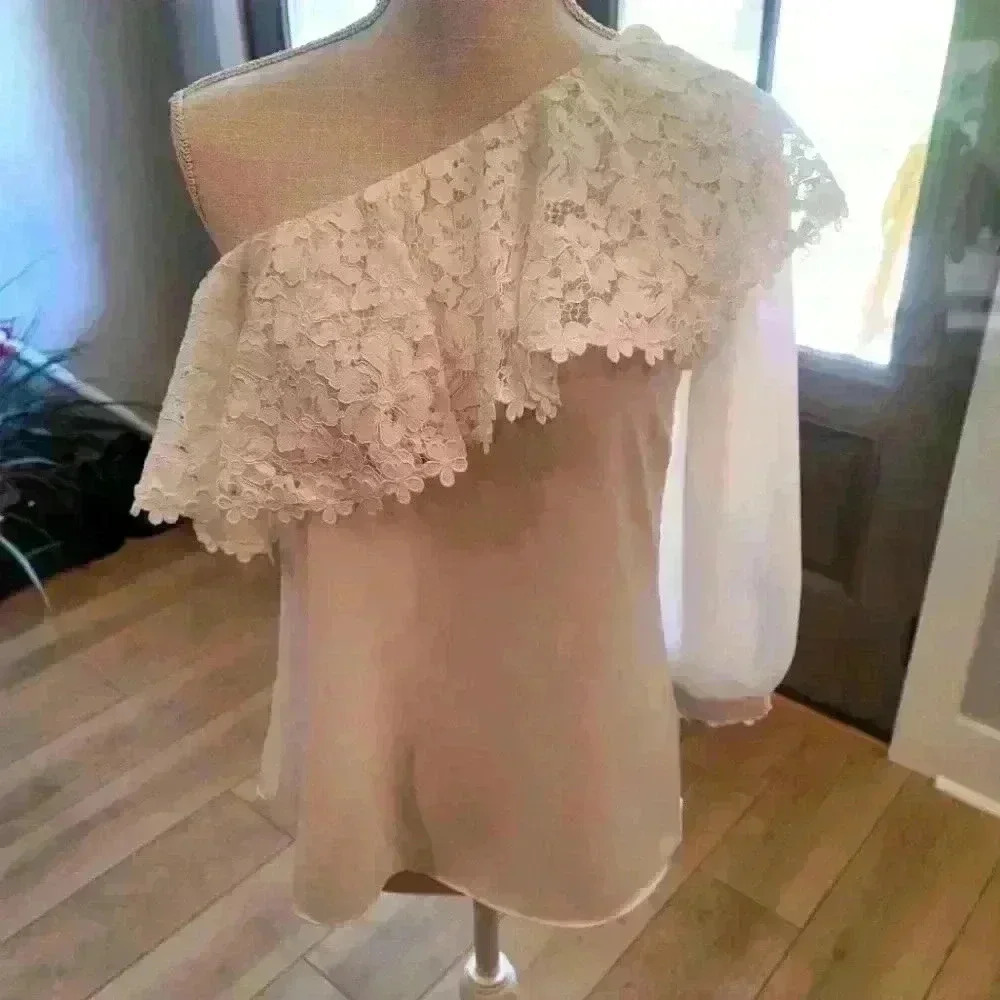 Atina Cristina One Shoulder Top